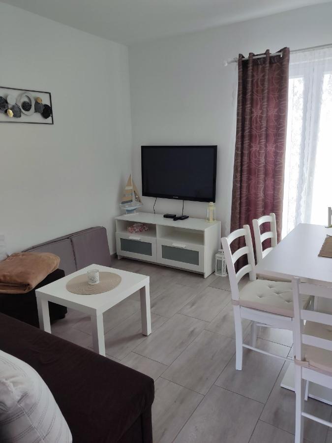 Apartmani Ima โรวานิสกา ภายนอก รูปภาพ