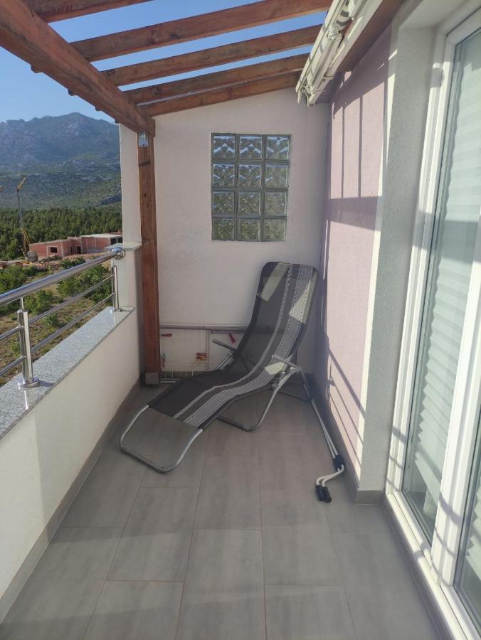 Apartmani Ima โรวานิสกา ภายนอก รูปภาพ